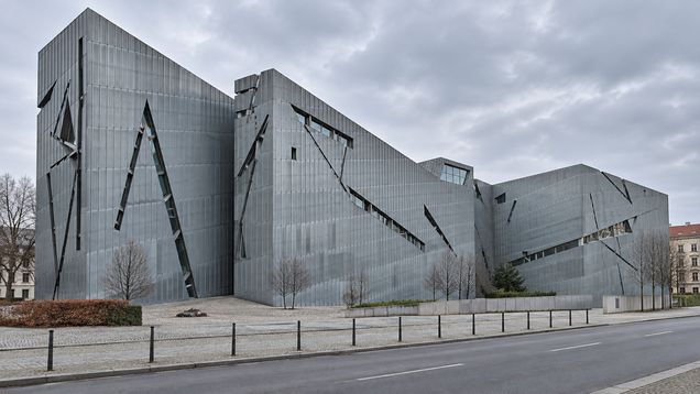 Деконструктивизм
